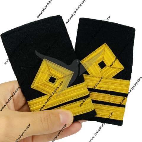 Aviation captain shoulder board