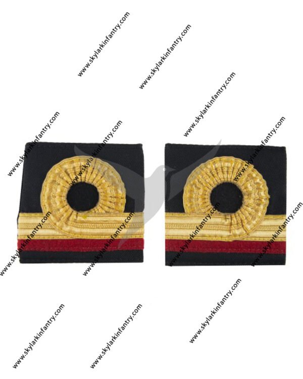 Italy navy shoulder ranks