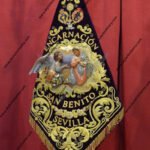 BANDERAS, ESTANDARTES Y TAPICES