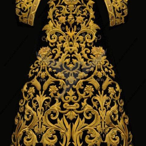 Nueva saya para la Virgen de Mena de Málaga