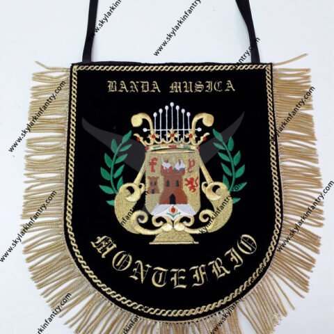 escudo bordado trompeta corneta